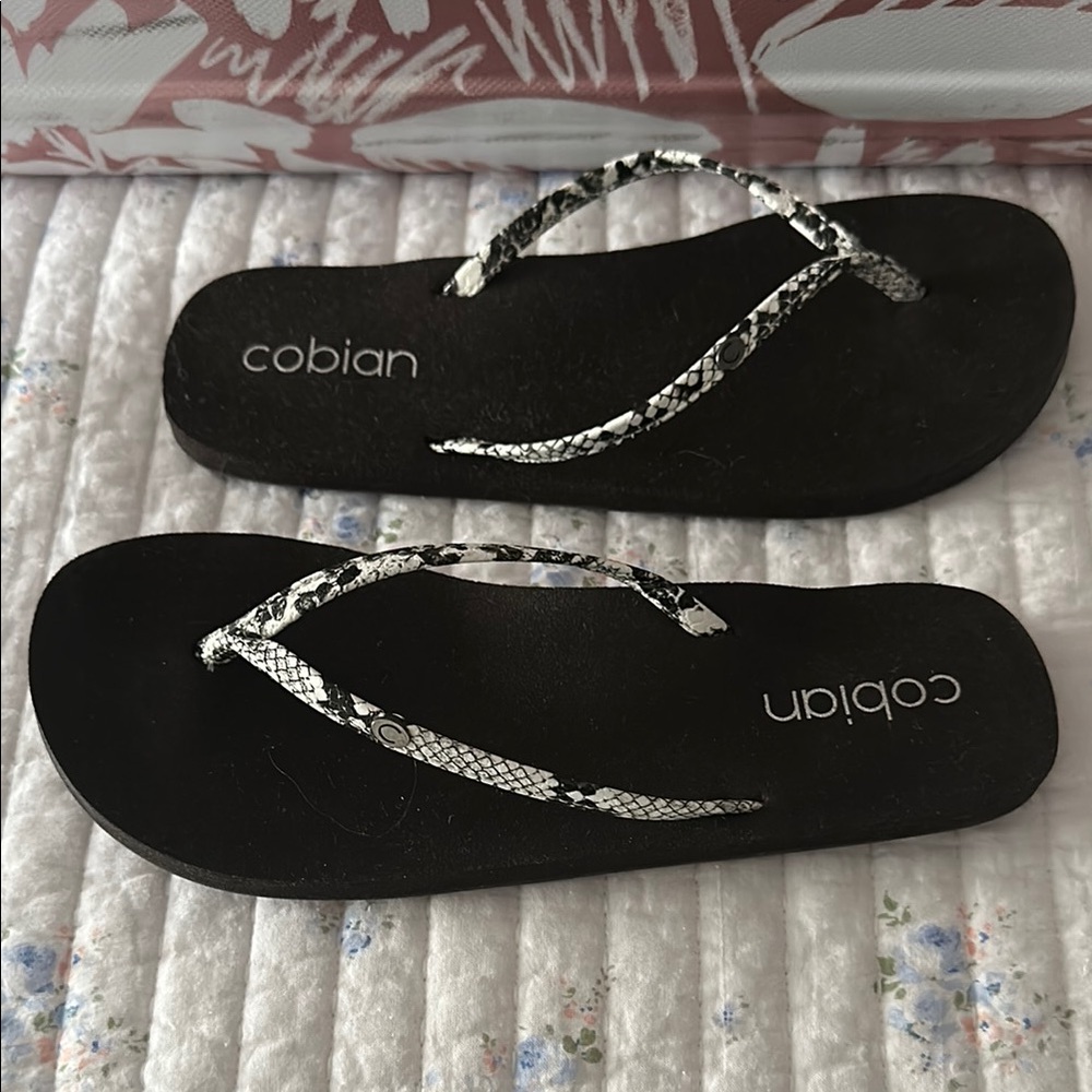 Cobian Black and White Patterned Sandals